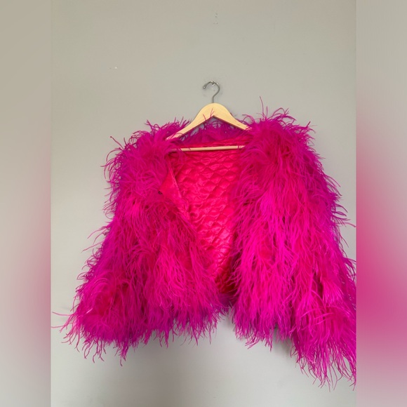 Bright Pink Ostrich Feather Coat - Picture 11 of 14